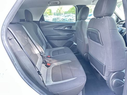 Used 2021 Chevrolet TrailBlazer LS FWD image 16