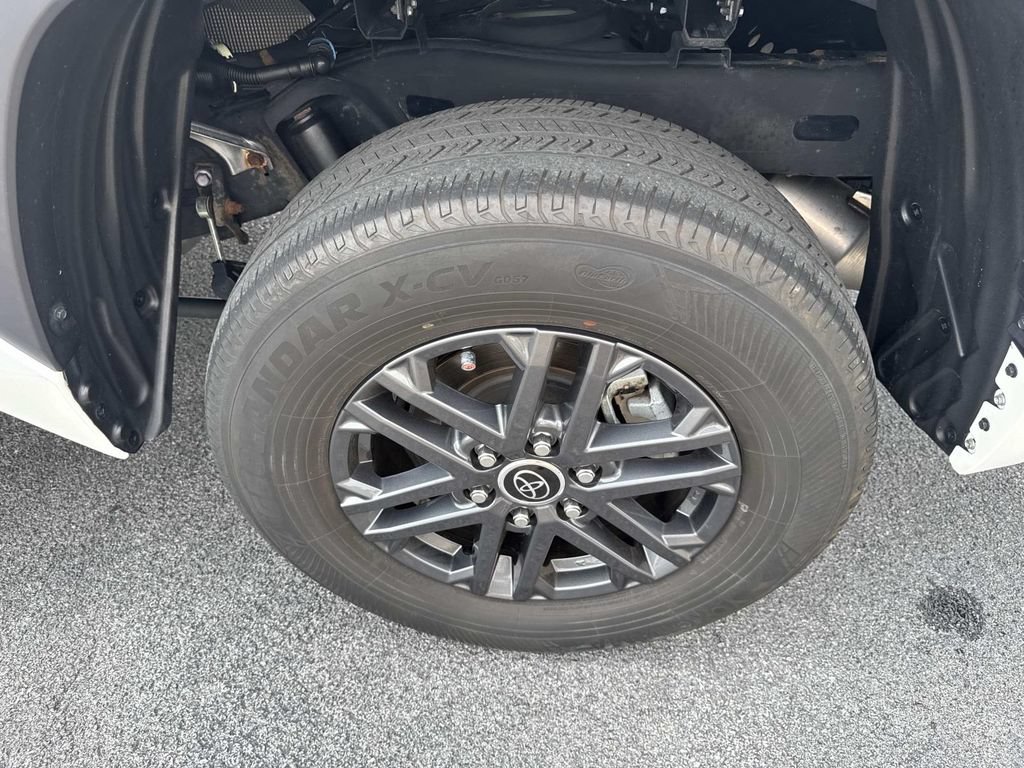 Used 2024 Toyota Tundra SR5 w/ SR5 Convenience Package AWD/4WD image 11