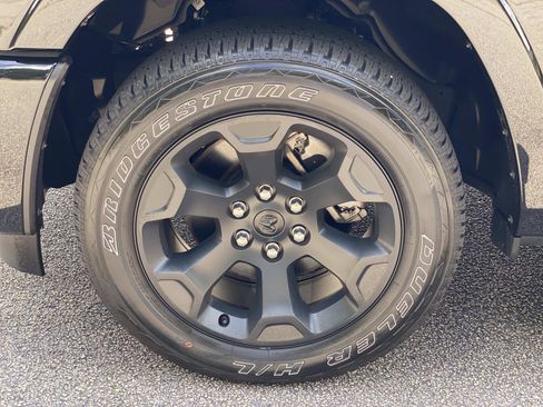 Used 2025 RAM 1500 Big Horn AWD/4WD image 12