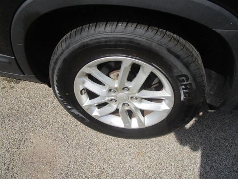 Used 2014 Kia Sorento LX image 12