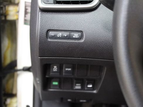 Used 2015 Nissan Rogue SV AWD/4WD image 13
