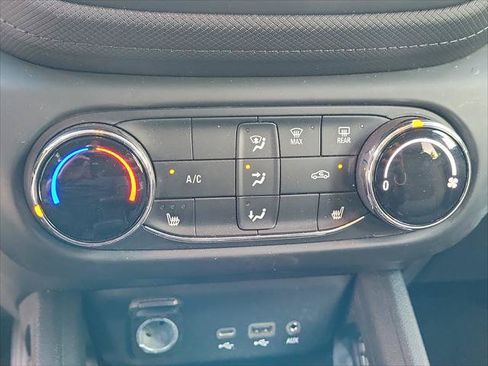 Used 2023 Chevrolet TrailBlazer LT AWD/4WD image 29