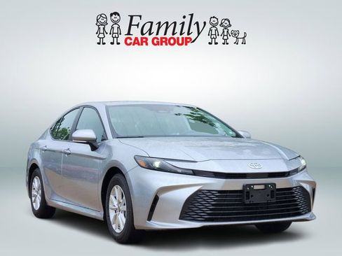 New 2026 Toyota Camry LE FWD image 2