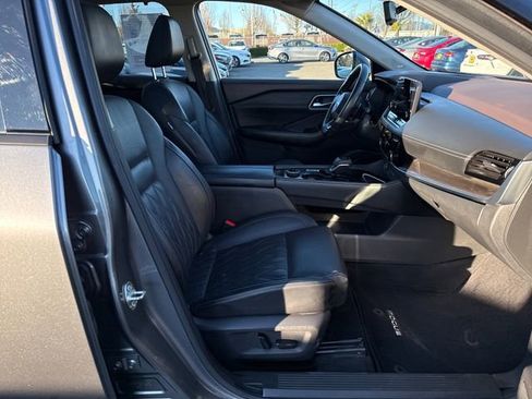 Used 2023 Nissan Rogue Platinum w/ Platinum Premium Package image 19