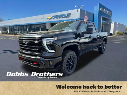 New 2026 Chevrolet Silverado 2500 LT w/ Trail Boss Package AWD/4WD image 1