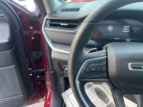 Used 2023 Jeep Grand Cherokee L Limited w/ Luxury Tech Group II image 28