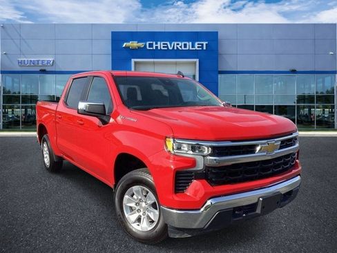 Used 2025 Chevrolet Silverado 1500 LT AWD/4WD image 1