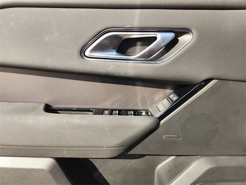 Used 2025 Land Rover Range Rover Velar Dynamic SE image 22