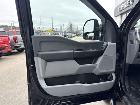 Used 2023 Ford F250 XL w/ XL Off-Road Package AWD/4WD image 11