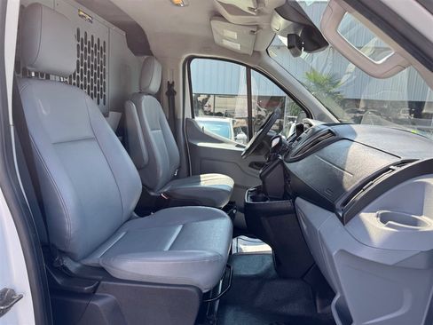 Used 2017 Ford Transit 250 130 Low Roof RWD image 15