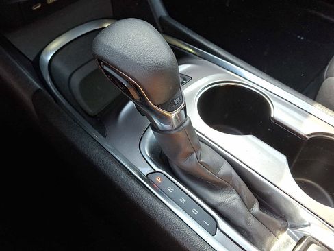 Used 2022 Chevrolet Malibu LT image 14