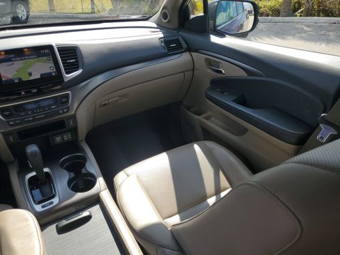 Used 2018 Honda Ridgeline RTL-T image 21