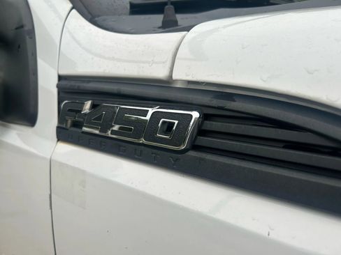 Used 2016 Ford F450 XL w/ XL Value Package image 12