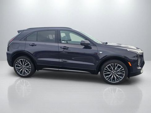 Used 2025 Cadillac XT4 Sport FWD image 5