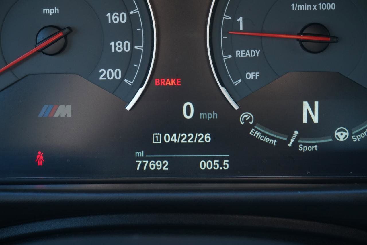 Used 2016 BMW M4 Coupe w/ Executive Package RWD image 32