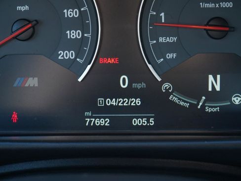 Used 2016 BMW M4 Coupe w/ Executive Package RWD image 32