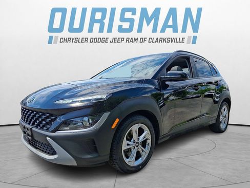 Used 2023 Hyundai Kona SEL w/ Convenience Package AWD/4WD image 3