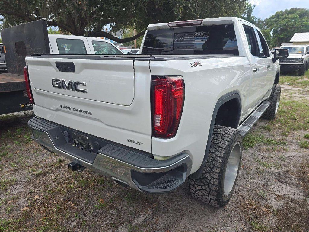 Used 2021 GMC Sierra 1500 SLT AWD/4WD image 3