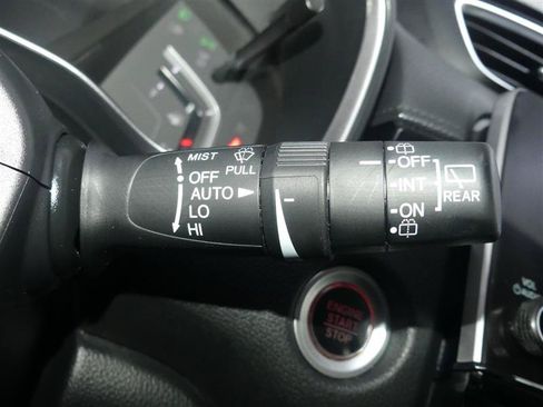 Used 2018 Honda CR-V Touring image 35