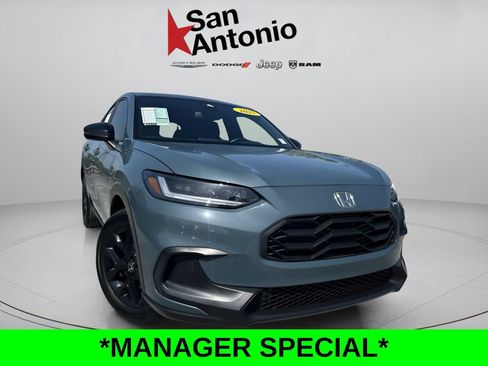 Used 2025 Honda HR-V Sport image 2