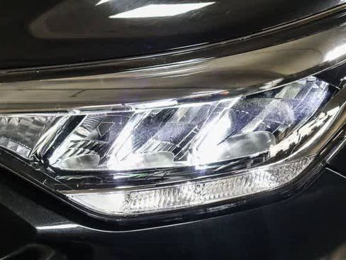 Certified 2021 Toyota C-HR LE FWD image 7