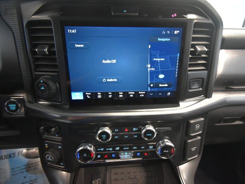 New 2025 Ford F150 Lariat w/ Equipment Group 502A High image 29