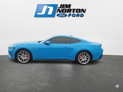 Used 2024 Ford Mustang GT Premium image 6