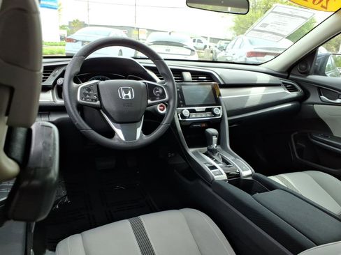 Used 2018 Honda Civic EX image 6