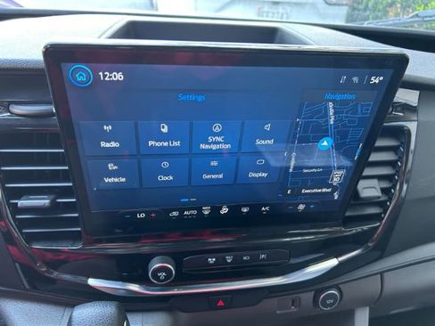 Used 2023 Ford Transit 350 XLT image 12