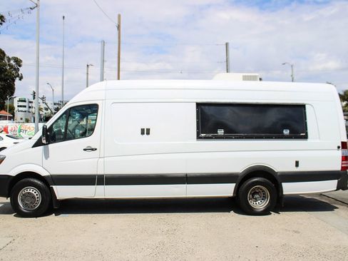 Used 2016 Mercedes-Benz Sprinter 3500 image 2