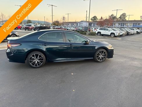 Used 2021 Toyota Camry SE w/ Convenience Package image 6