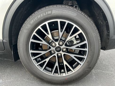 New 2026 Ford Escape SE FWD image 21