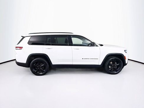Used 2023 Jeep Grand Cherokee L Laredo AWD/4WD image 12