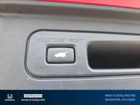 Used 2024 Honda Pilot Elite image 26