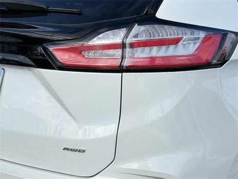 Certified 2024 Ford Edge SEL w/ Convenience Package image 30