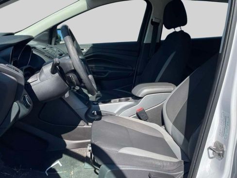 Used 2014 Ford Escape S FWD image 2