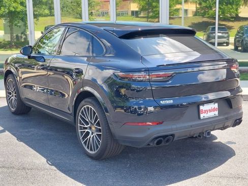 Used 2023 Porsche Cayenne Platinum Edition AWD/4WD image 15