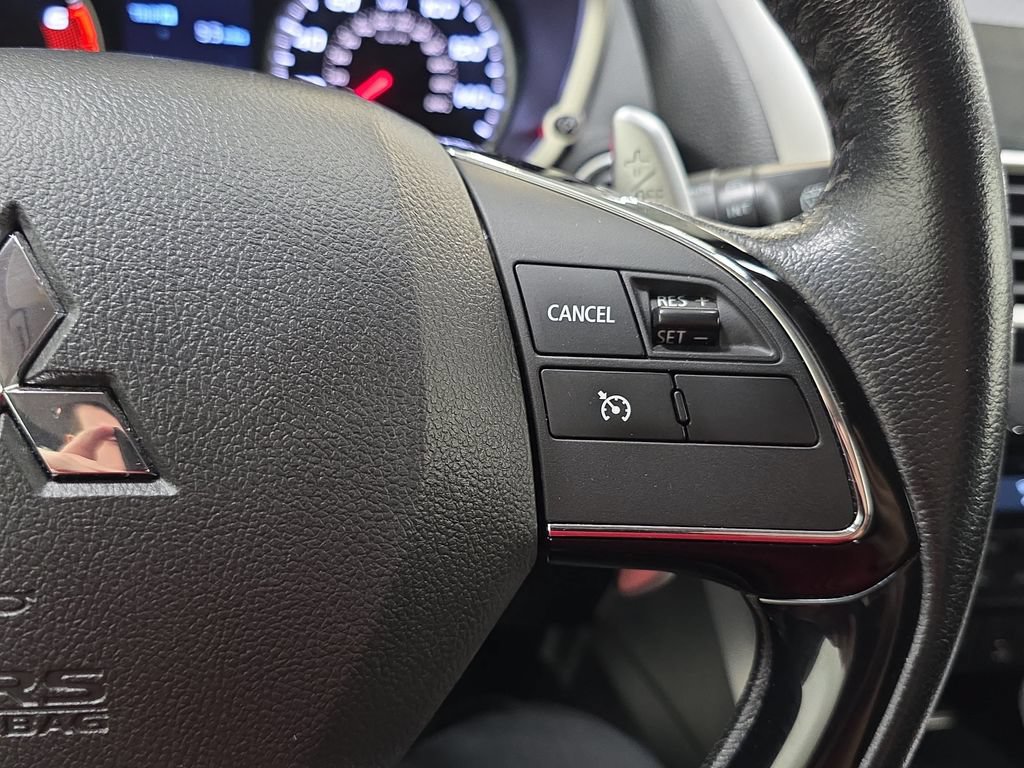 Used 2018 Mitsubishi Eclipse Cross SEL AWD/4WD image 17