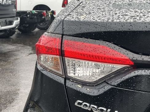 Used 2023 Toyota Corolla LE image 10