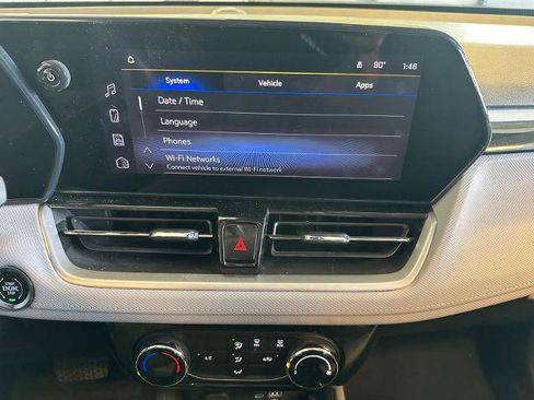 Used 2024 Chevrolet TrailBlazer LT FWD image 5