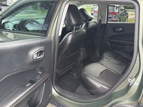 Used 2019 Jeep Compass Latitude AWD/4WD image 29