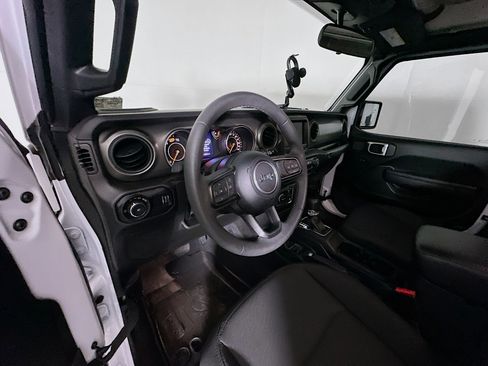 Used 2023 Jeep Wrangler Sport S image 29