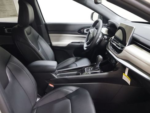 New 2026 Jeep Compass Limited AWD/4WD image 18