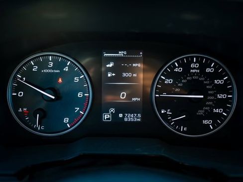 Certified 2025 Subaru Outback Premium image 10