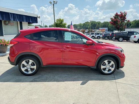 Used 2016 Honda HR-V EX image 4