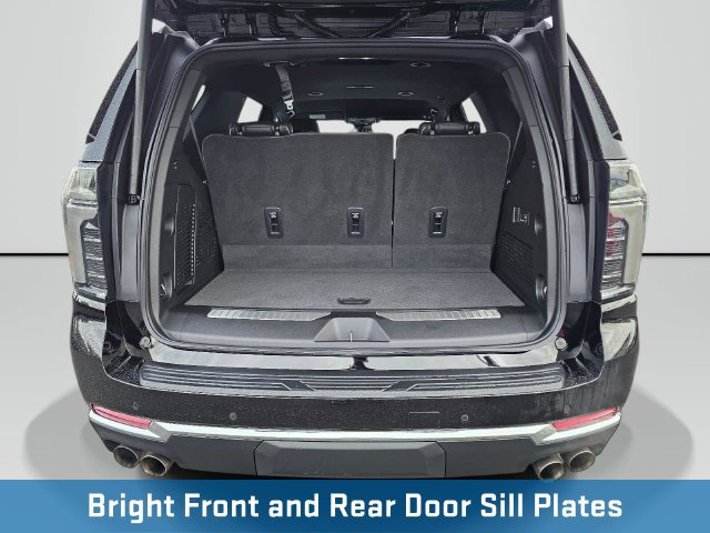 Used 2025 Chevrolet Tahoe Premier AWD/4WD image 18