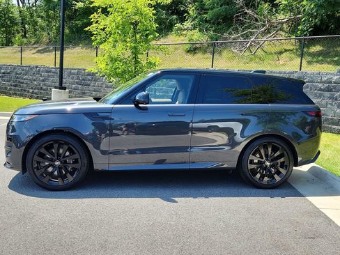 New 2025 Land Rover Range Rover Sport Dynamic SE AWD/4WD image 6