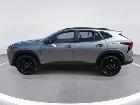 Used 2025 Chevrolet Trax ACTIV w/ Driver Confidence Package image 8