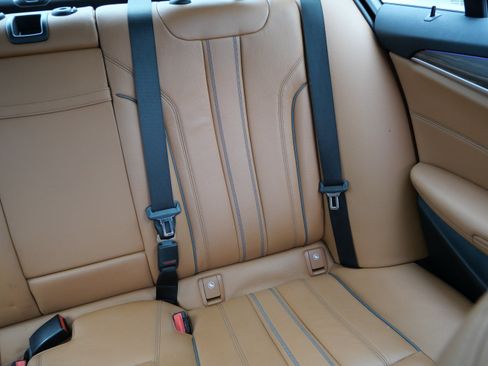 Used 2018 BMW 540i xDrive w/ M Sport Package AWD/4WD image 14