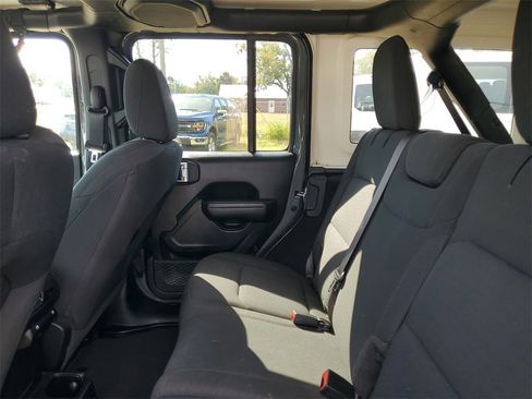 Used 2021 Jeep Wrangler Unlimited Sport image 29